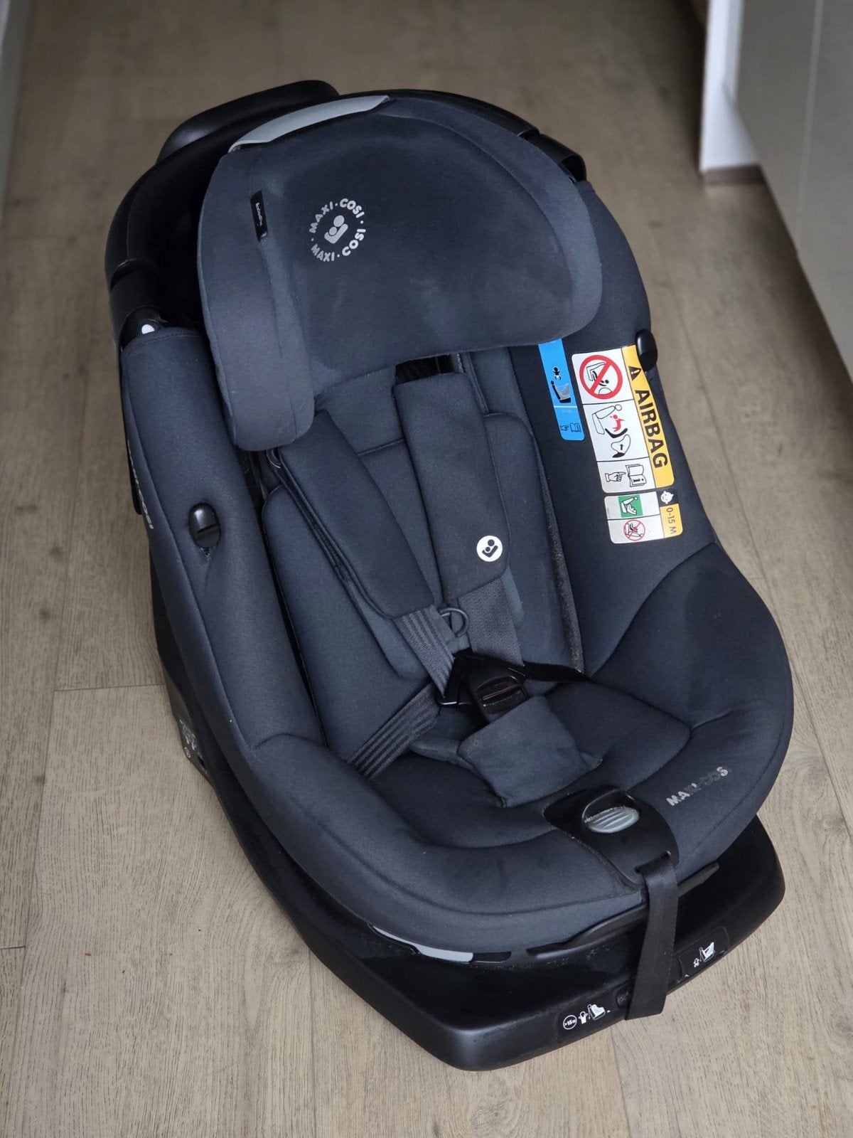 Maxi-Cosi AxissFix 360 draaibare autostoel, 9 t/m 18 kg, Ophalen of Verzenden, Zo goed als nieuw, Isofix