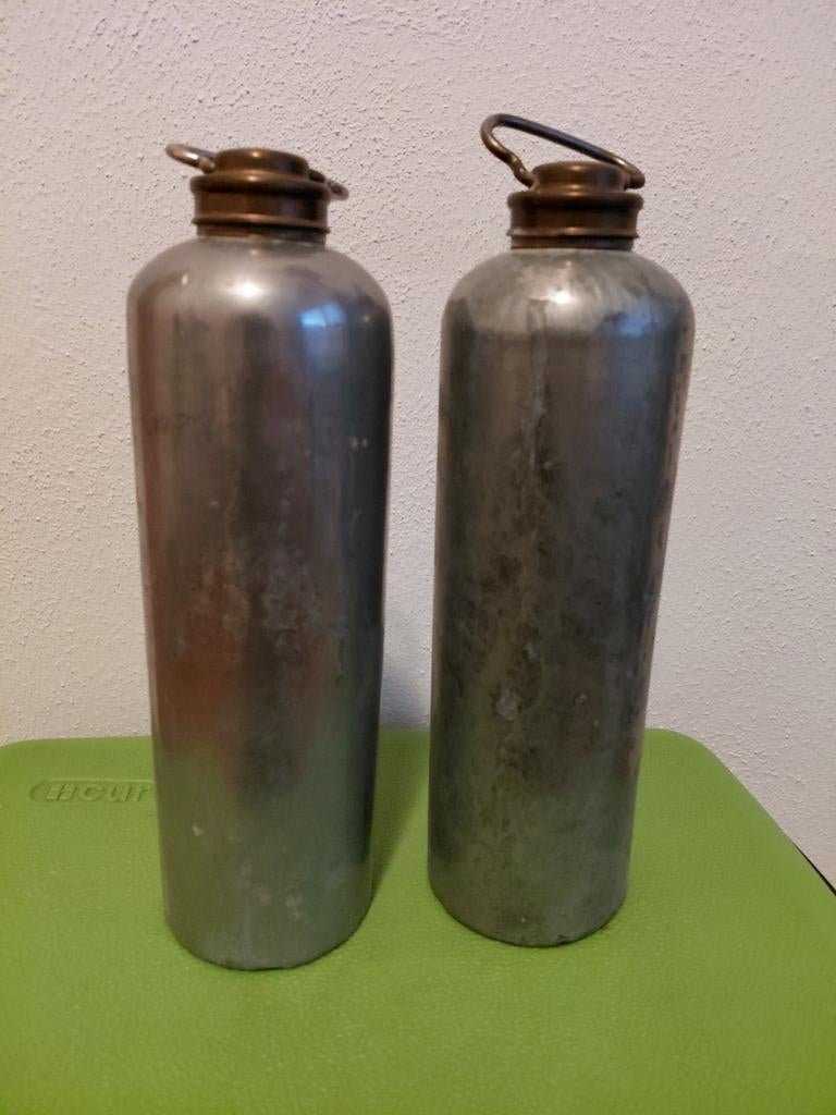 2 kruiken, Antiek en Kunst, Ophalen of Verzenden