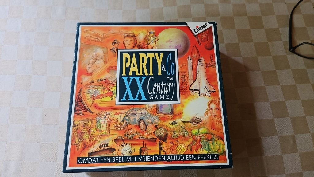 bordspel kennisspel Party & Co XX Century, Vijf spelers of meer, Ophalen of Verzenden, Zo goed als nieuw