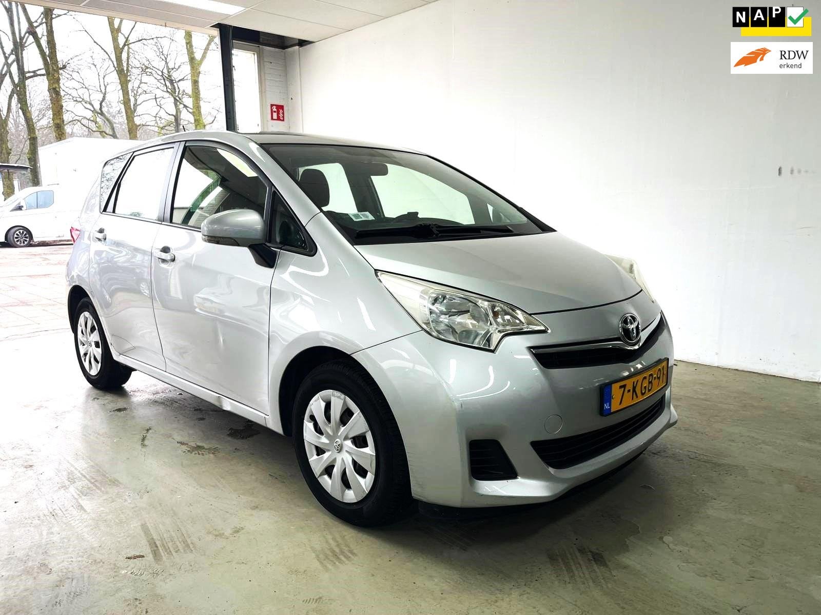 Toyota Verso-S 1.3 VVT-i Comfort, Voorwielaandrijving, Euro 5, Gebruikt, 4 cilinders