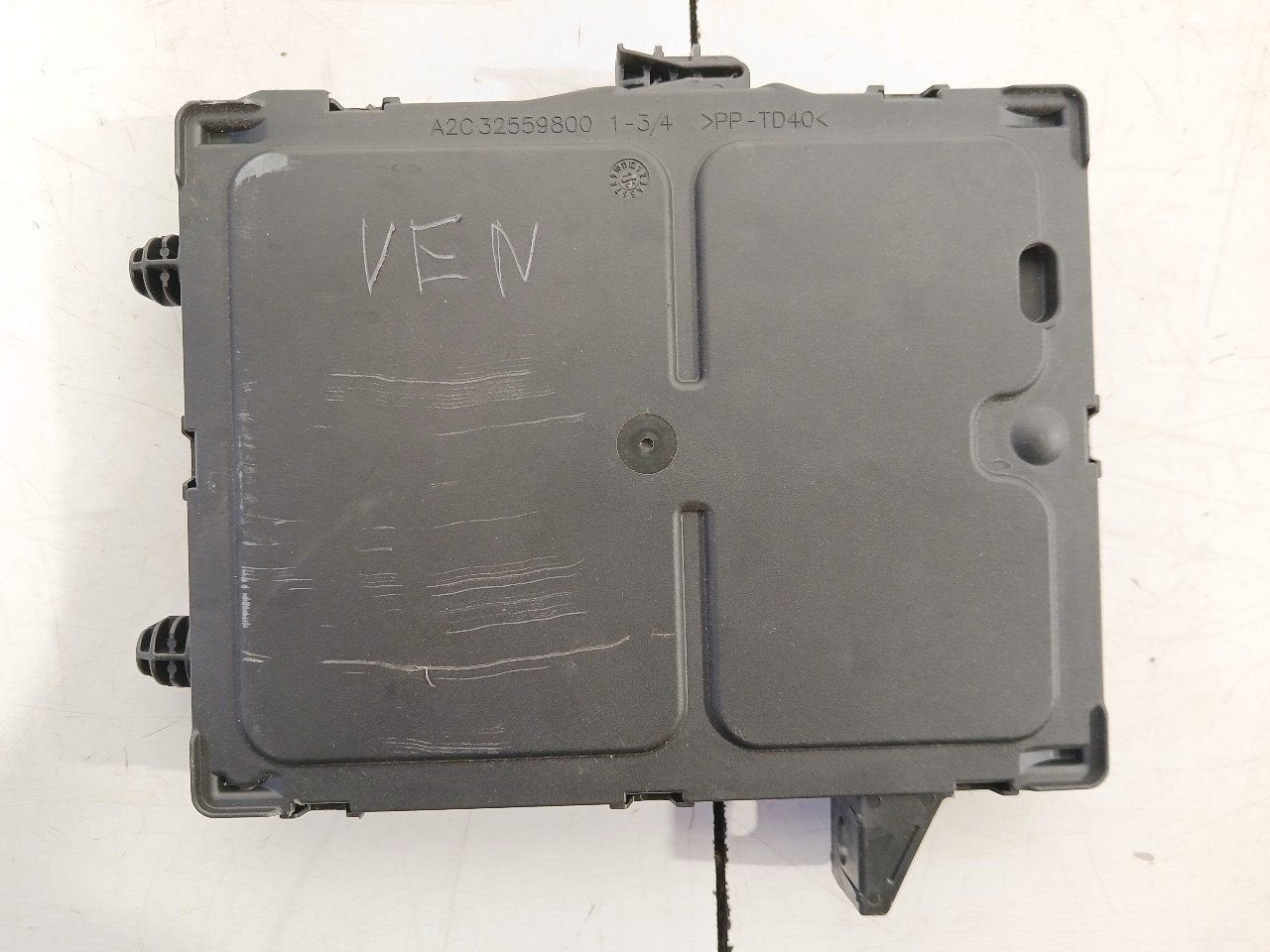 Computer body control Renault Mégane, Onderdelen@venauto.nl, Van der Ven Autorecycling B.V., Gebruikt, Ettenseweg 76, 4706 PB Roosendaal, The Netherlands
