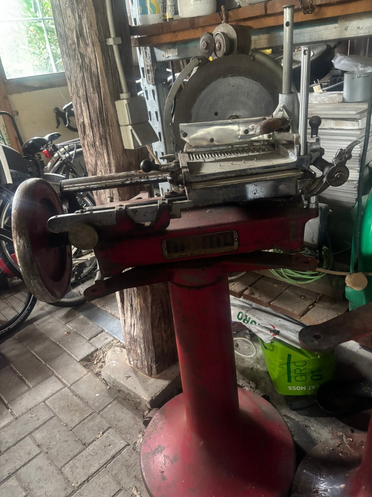 Berkel snijmachine, Ophalen
