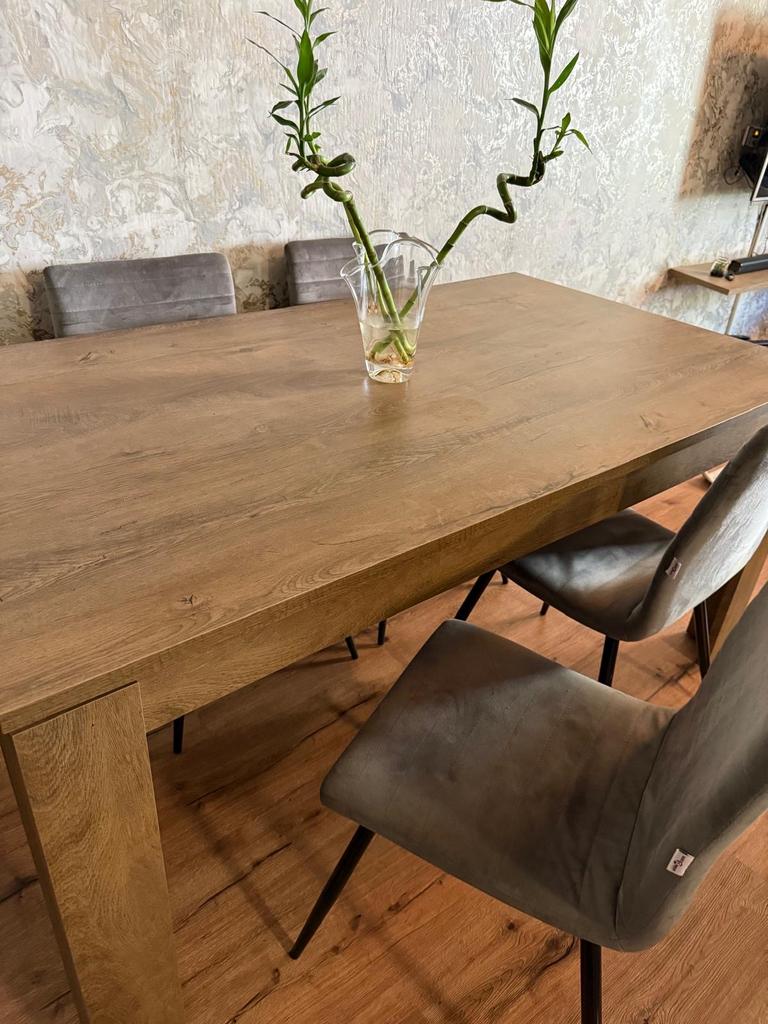 Eettafel kast stoelen en spiegel, Ophalen, 100 tot 150 cm, 50 tot 100 cm, Zo goed als nieuw