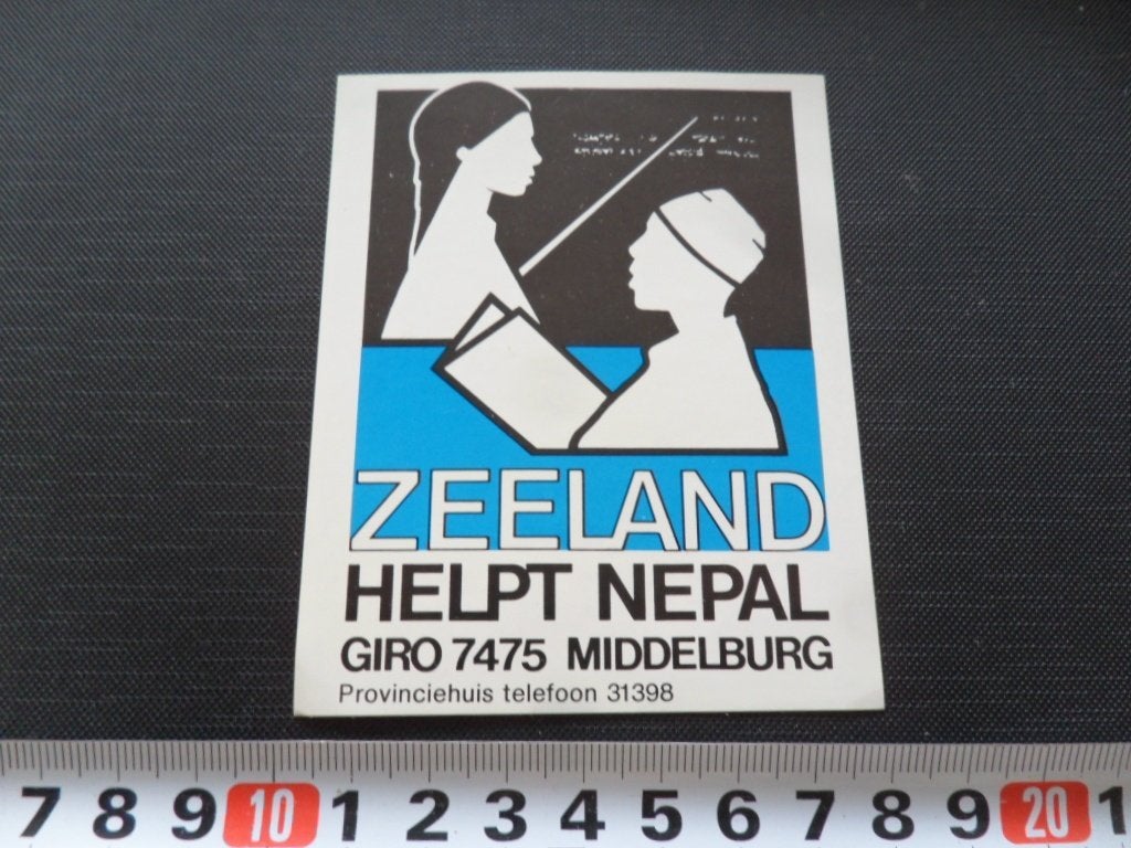 sticker Middelburg Zeeland helpt Nepal, Ophalen, Zo goed als nieuw