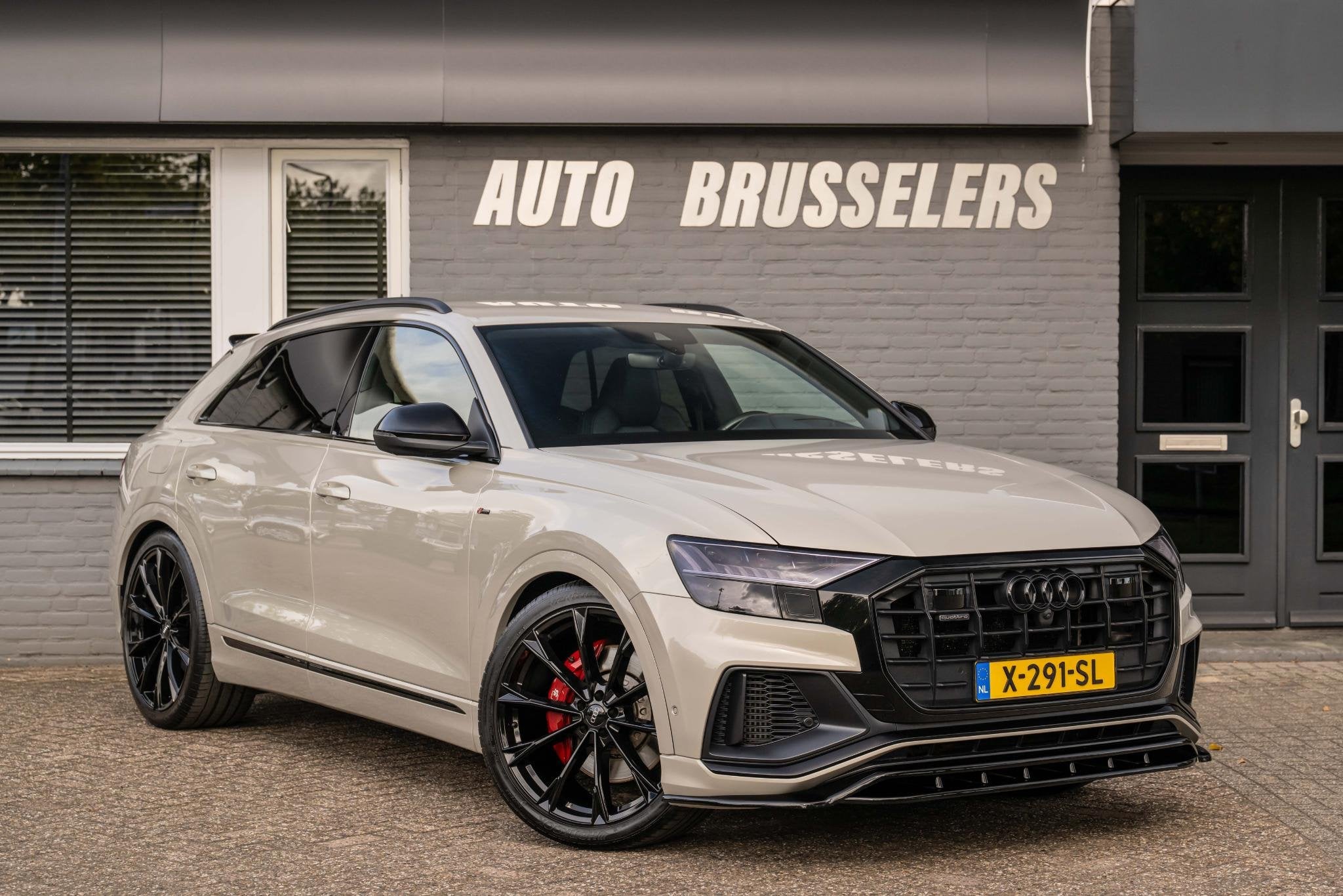 Audi Q8 55 TFSI e quattro Pro S-Line Plus SQ8 Look-RS Zetels, Auto's, Automaat, Dealer onderhouden, Gebruikt, 2995 cc