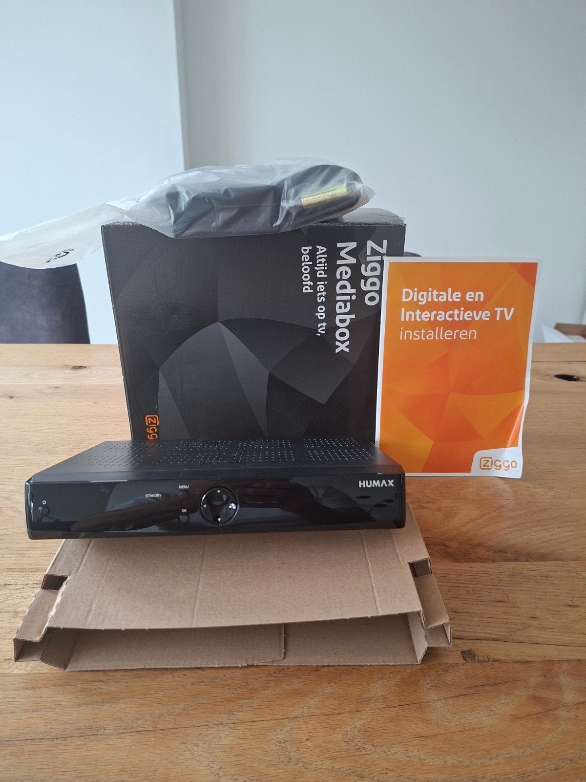 Humax Mediabox Ziggo - Digitale TV Ontvanger, Ophalen of Verzenden