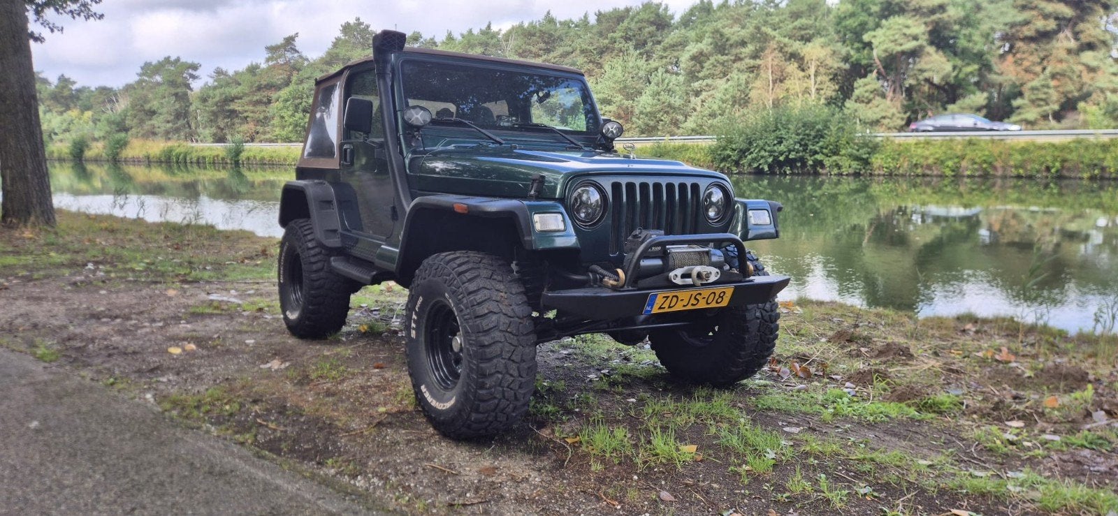 Jeep Wrangler 4.0 I 1999 Groen, automaat, Automaat, 450 kg, 2000 kg, 4 stoelen