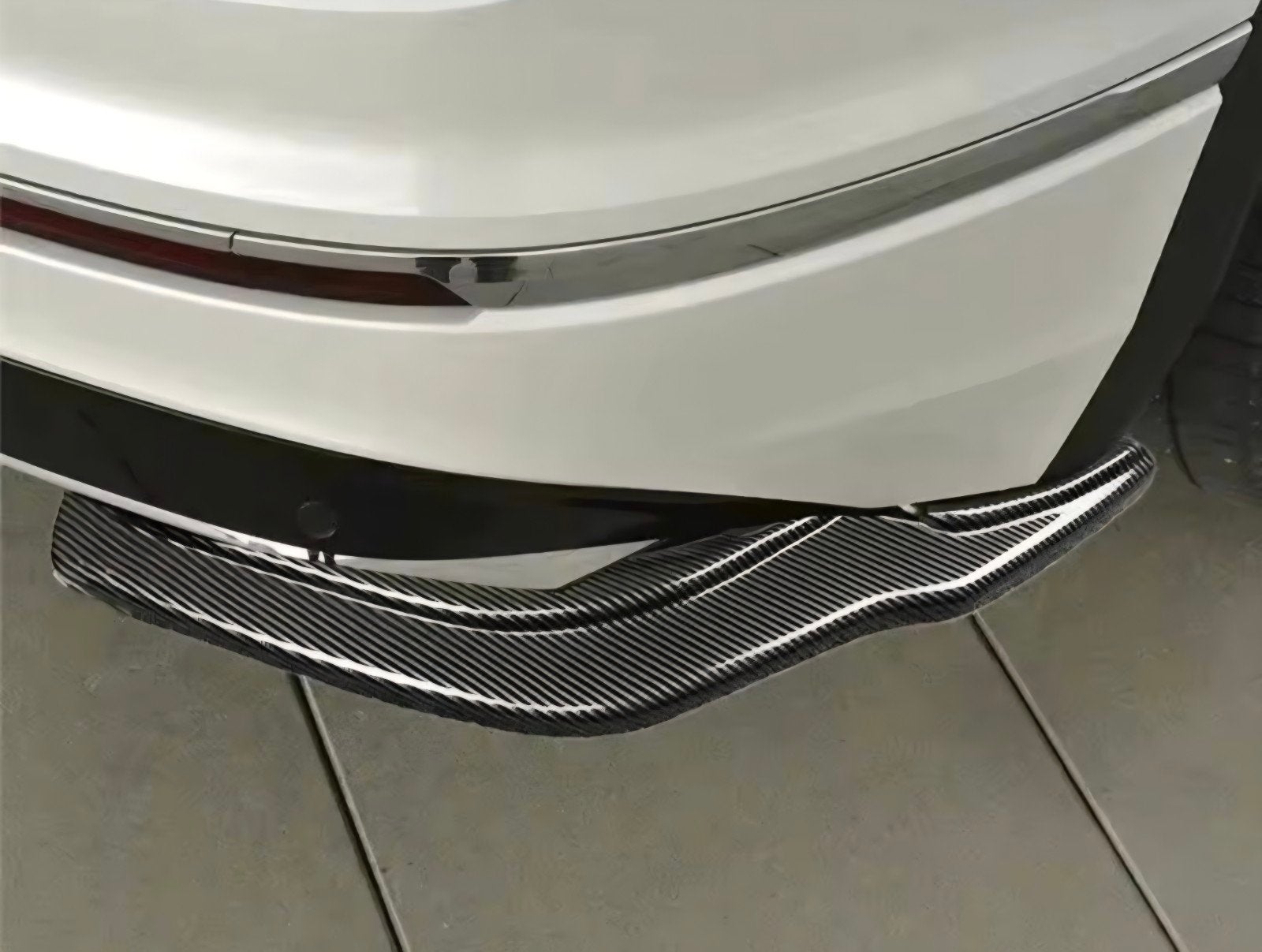 Carbon Fiber Look Achterbumper Spoiler VW Tiguan MK2, Ophalen