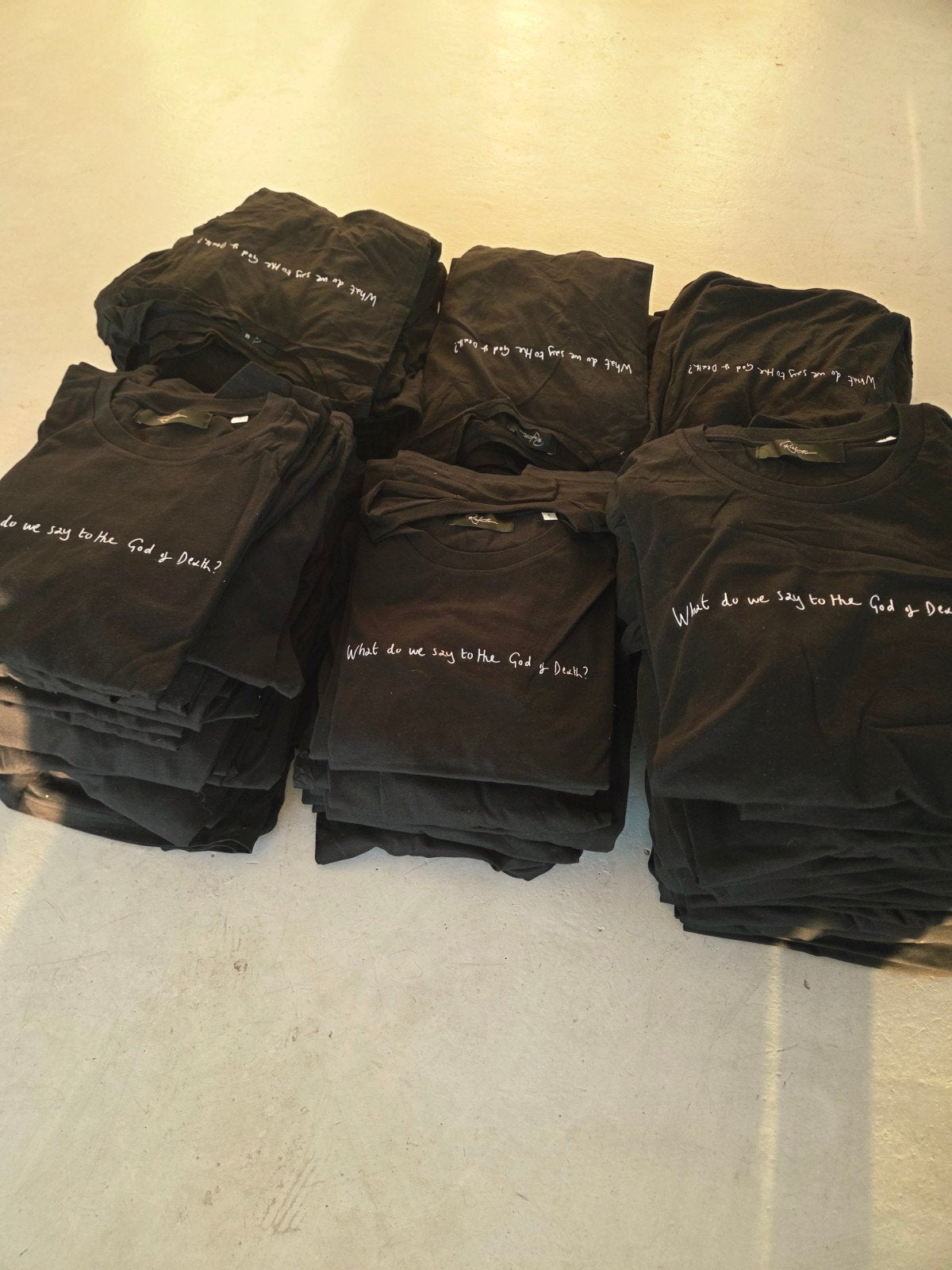 Partijhandel 130 t-shirts | €3 per shirt, Ophalen of Verzenden, Nieuw, Zwart, Korte mouw
