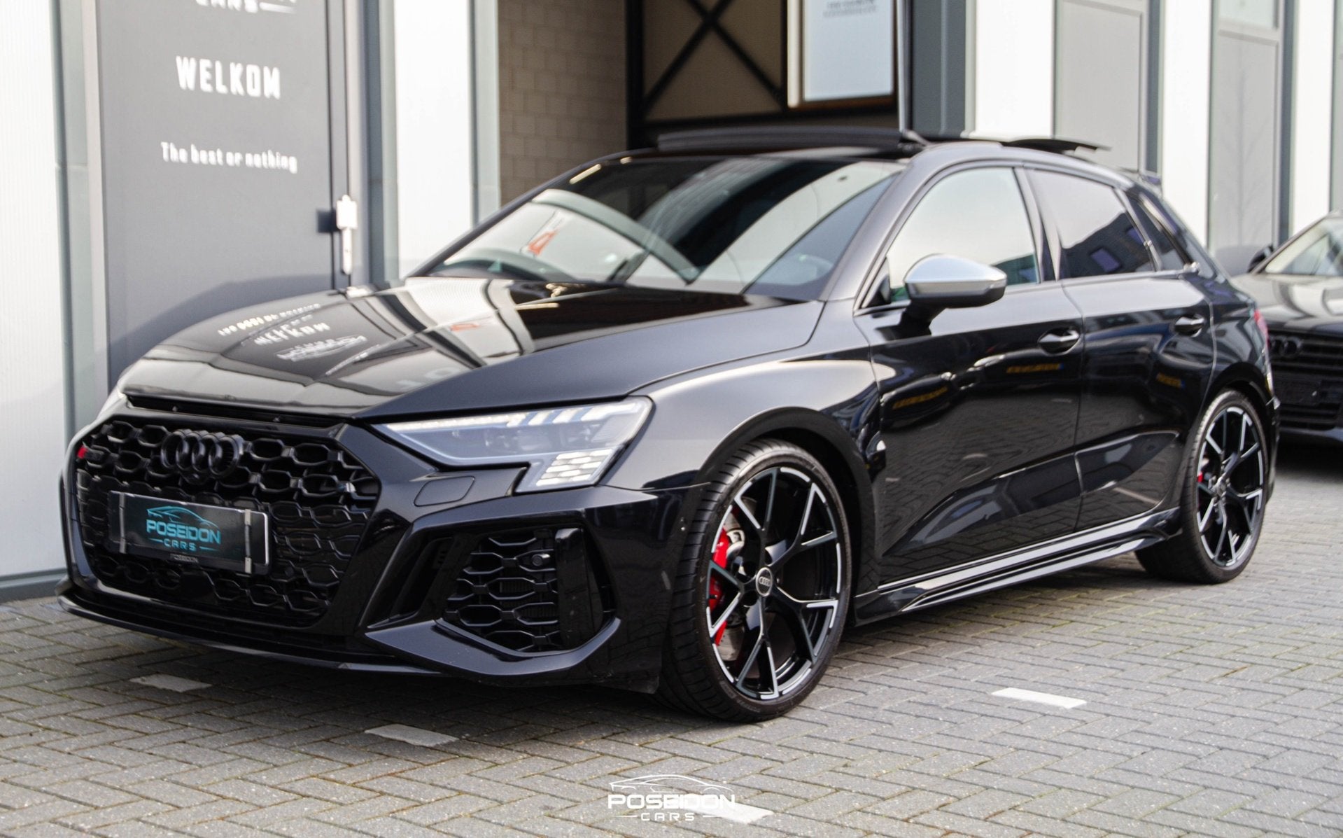 Audi RS3 Sportback 2.5 TFSI Quattro HULK | PANO | MEMORY | A, Auto's, Automaat, Dealer onderhouden, Gebruikt, Zwart