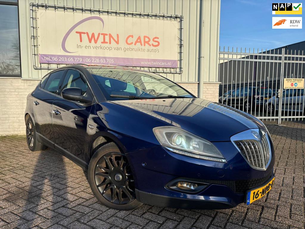 Lancia Delta 1.4-16V Platino Exnon Leer Navi Pano, Voorwielaandrijving, 15 km/l, Gebruikt, 1295 kg