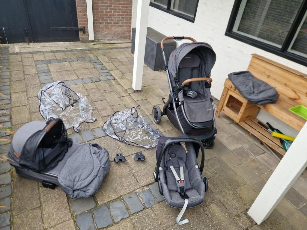Maxi Cosi Adorra set: kinderwagen, reiswieg, autostoel, Ophalen, Gebruikt, Maxi-Cosi