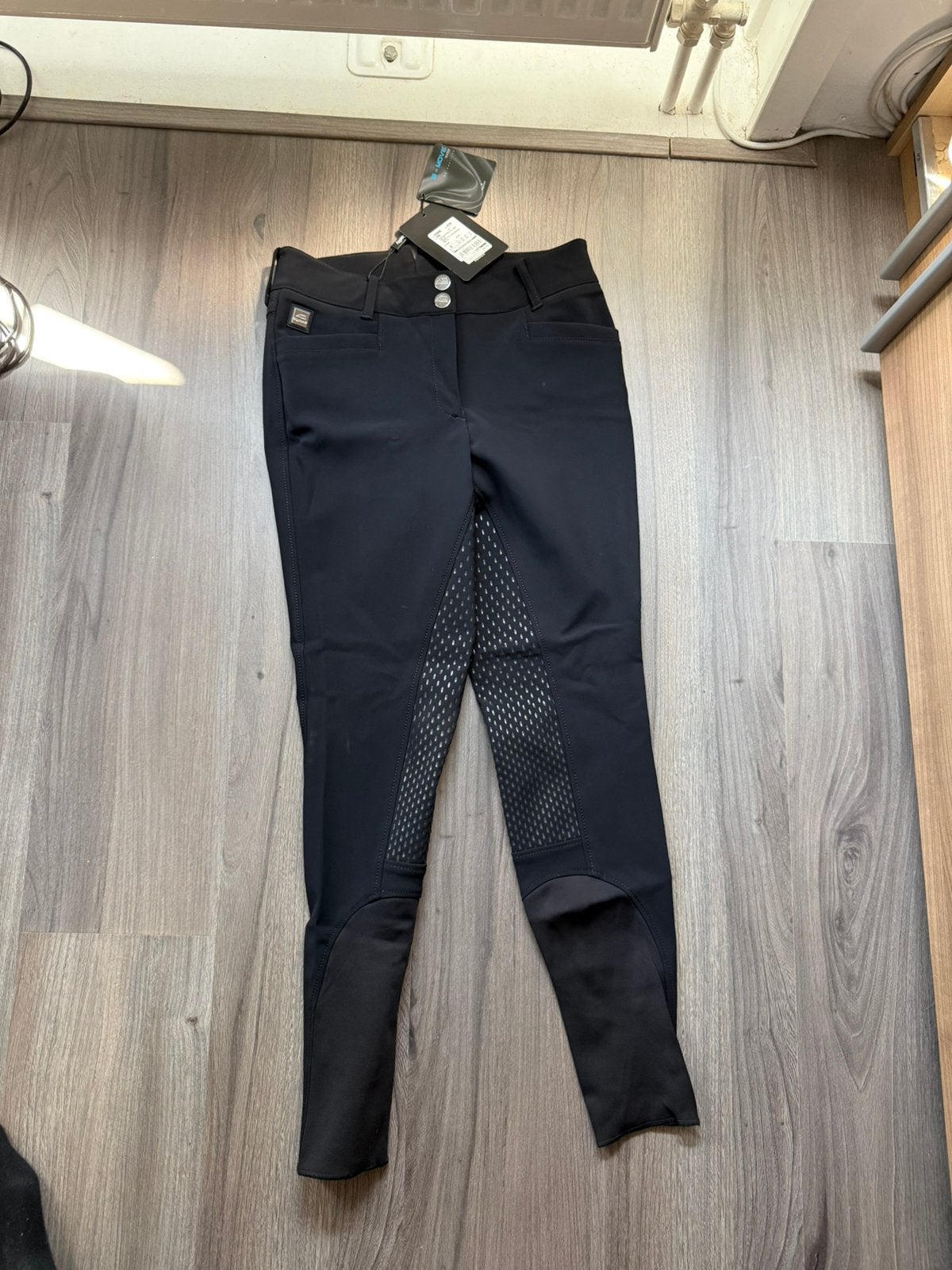 Nieuw! Equiline full grip rijbroek maar 44, Ophalen of Verzenden, Zo goed als nieuw, Dressuur, Onderkleding