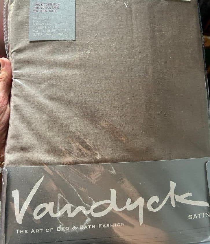 Vandyck Satijnen Hoeslaken 90x210 - Taupe, Hoeslaken of Sloop, Vandyck, Katoen, Nieuw