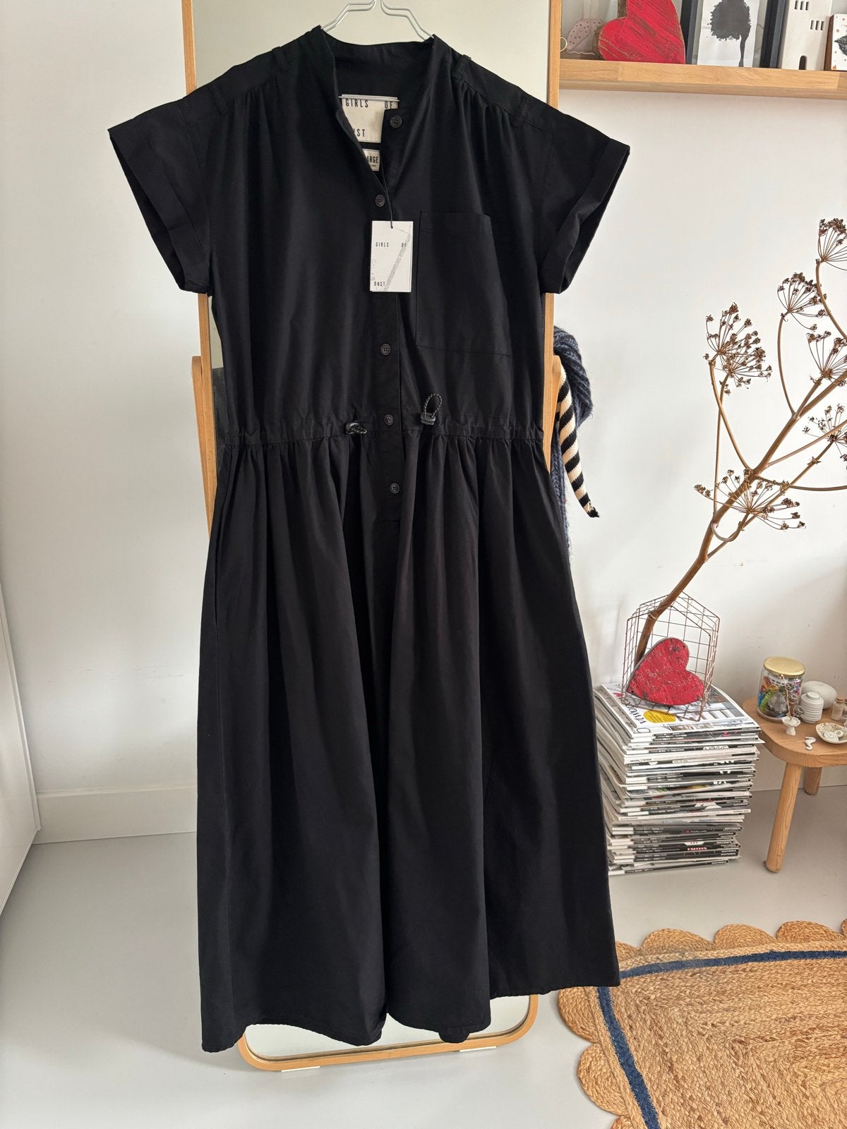 Nieuwe Girls of Dust Service Dress Zwart Maat L, Ophalen of Verzenden, Nieuw, Maat 42/44 (L), Zwart