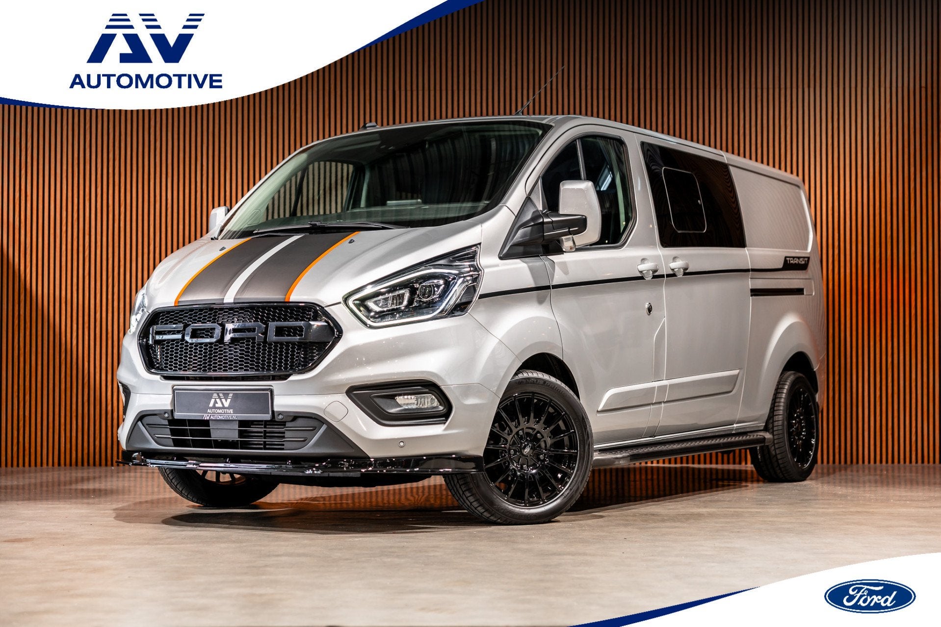 Ford Transit Custom 300 2.0 TDCI 170 PK L2H1 Limited DC | Bi, 4 cilinders, Bedrijf, Diesel, 170 pk