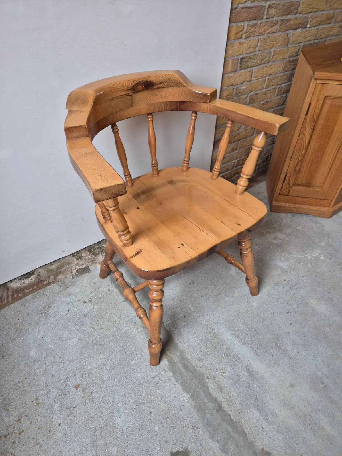 Vintage houten kapiteinsstoel met armleuningen, Antiek en Kunst, Ophalen