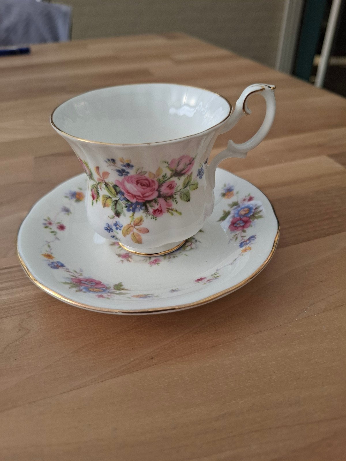 Royal Albert Moss Rose kopje en schotel, Ophalen of Verzenden