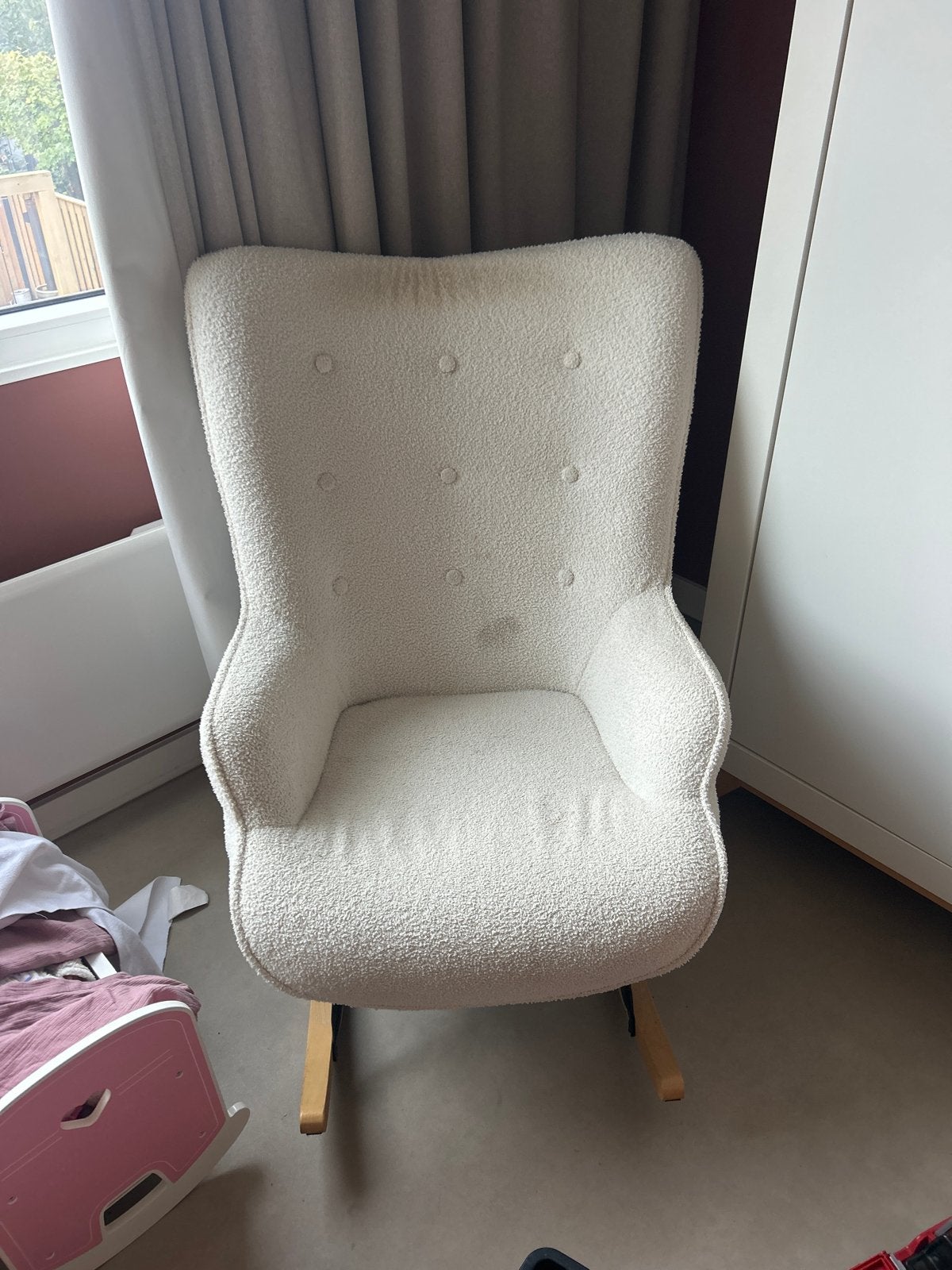 Comfortabele schommelstoel in teddy stof, Ophalen, Gebruikt, Wit, Eén