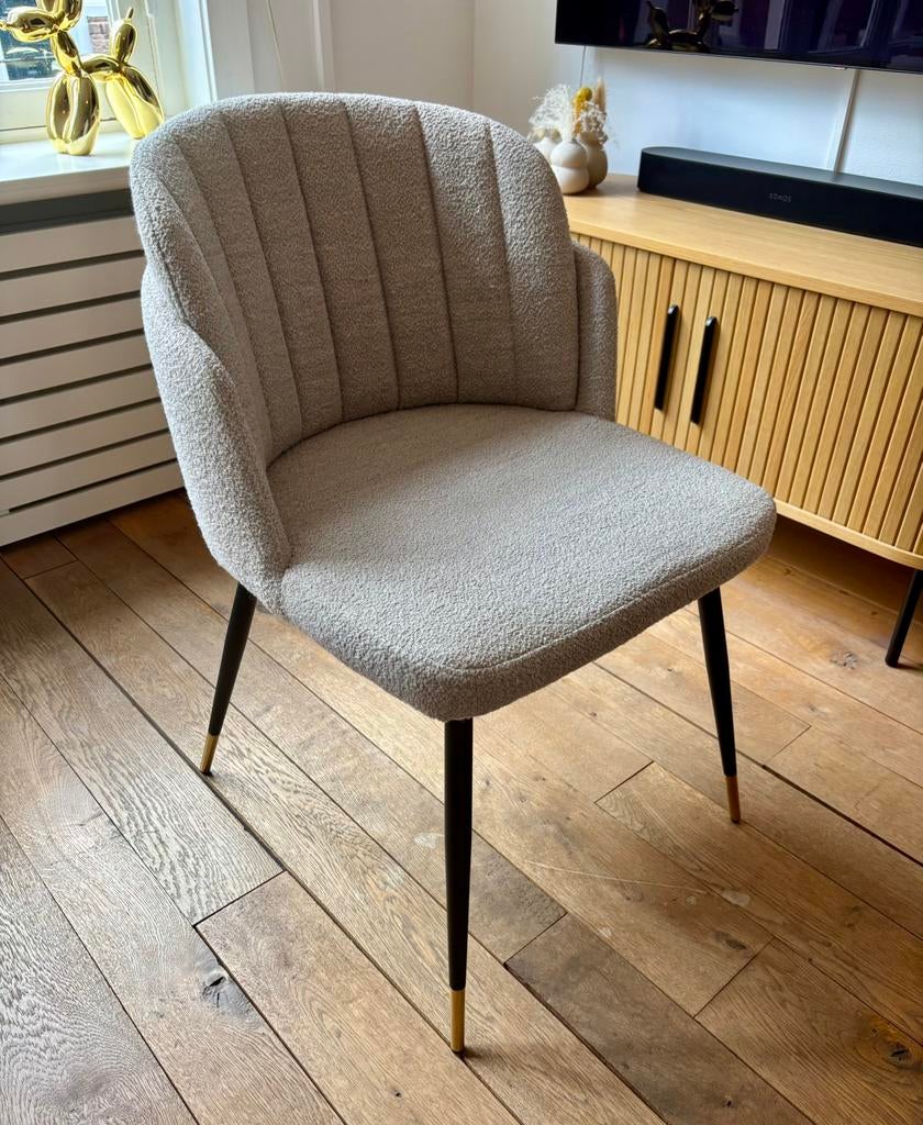 4x Label51 Teddy Boucle eetkamerstoelen, Wit, Ophalen of Verzenden, Zo goed als nieuw, Vier