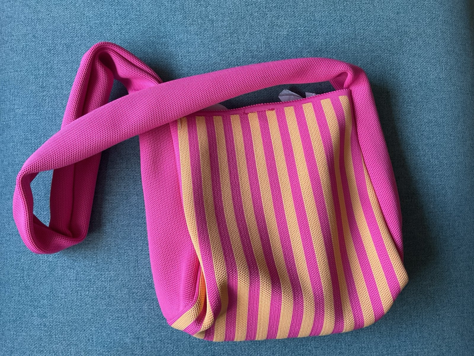Vrolijke Hema tas met strepen, Ophalen, Zo goed als nieuw, Roze, Schoudertasje
