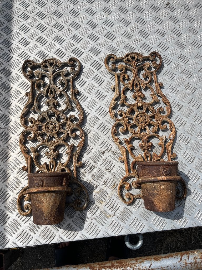 Set van 2 antieke gietijzeren plantenhouders met bloempot, Ophalen, Gebruikt, Rond, Minder dan 25 cm