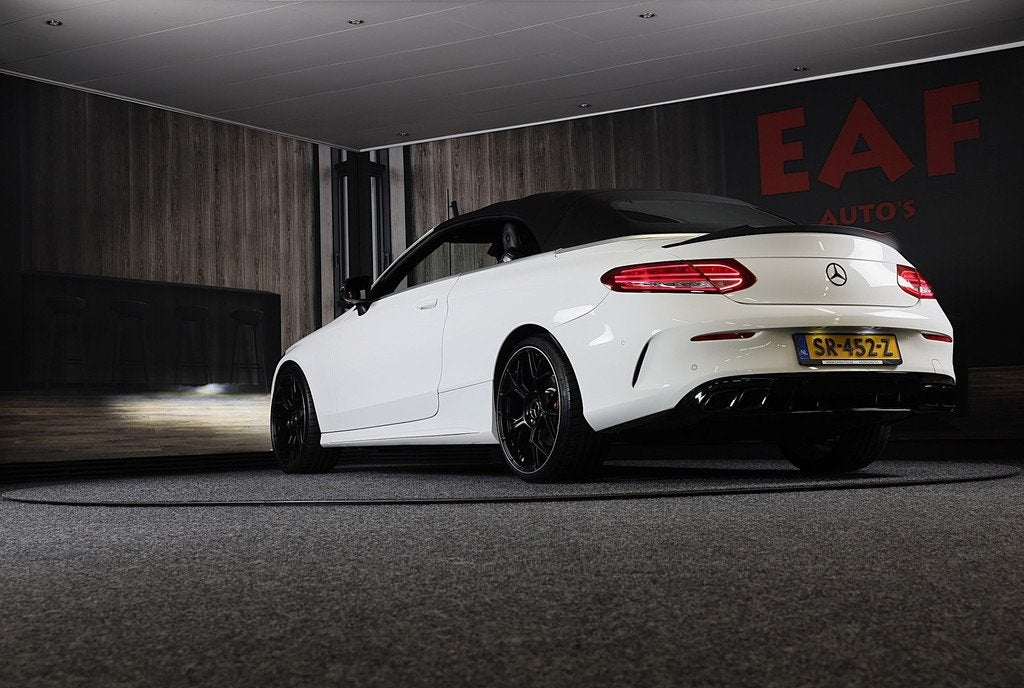 Mercedes-Benz C-klasse Cabrio 180 AMG Line / AUT / AIRSCARF, Auto's, Automaat, Achterwielaandrijving, Cabriolet, 4 stoelen