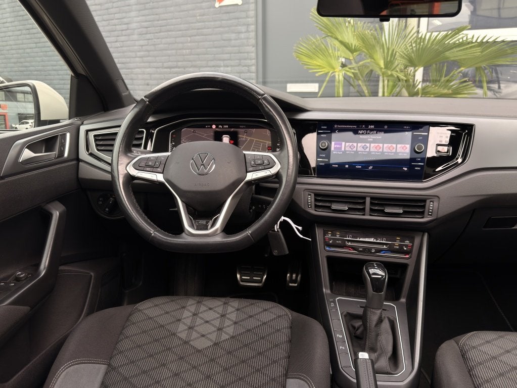 Volkswagen Polo 1.0 TSI 2x R-Line DSG Panoramadak Virtual AC, Auto's, Gebruikt, Origineel Nederlands, Handgeschakeld, 19 km/l
