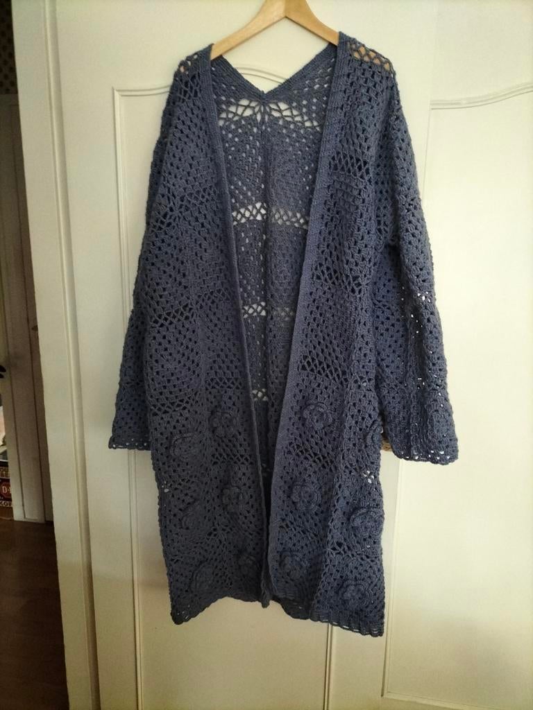 Nieuw gehaakt lang vest Jeans blauw., Ophalen of Verzenden, Nieuw, Blauw, Trui of Vest