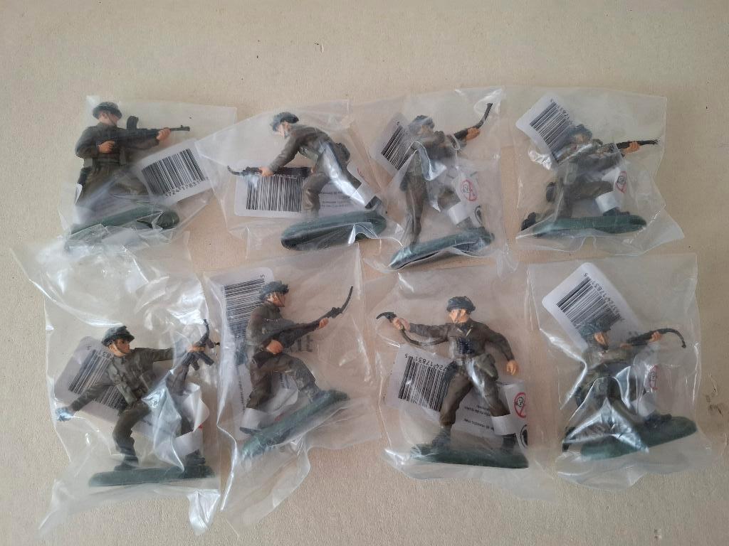 Britains antiek speelgoed soldaten 1971, Verzenden