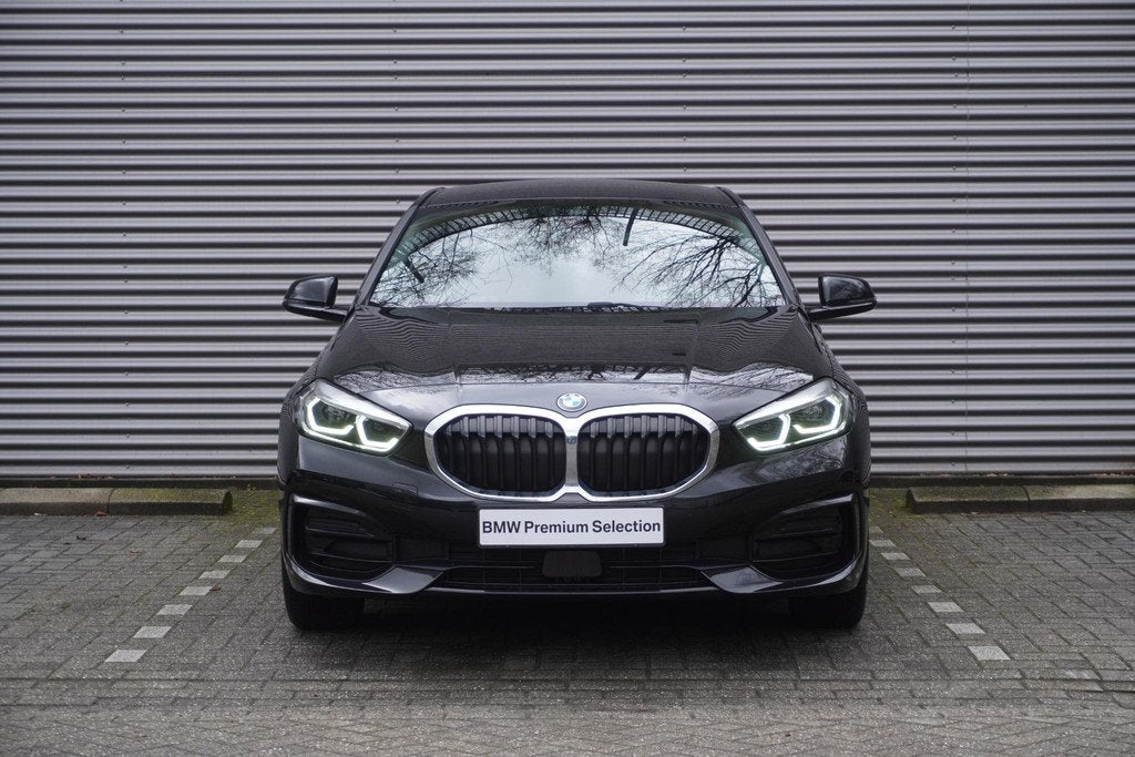 BMW 1 Serie 118i Trekhaak met afneembare kogel | Achteruitri, Auto's, BMW, 136 pk, Gebruikt, Met garantie (alle), Leder en Stof