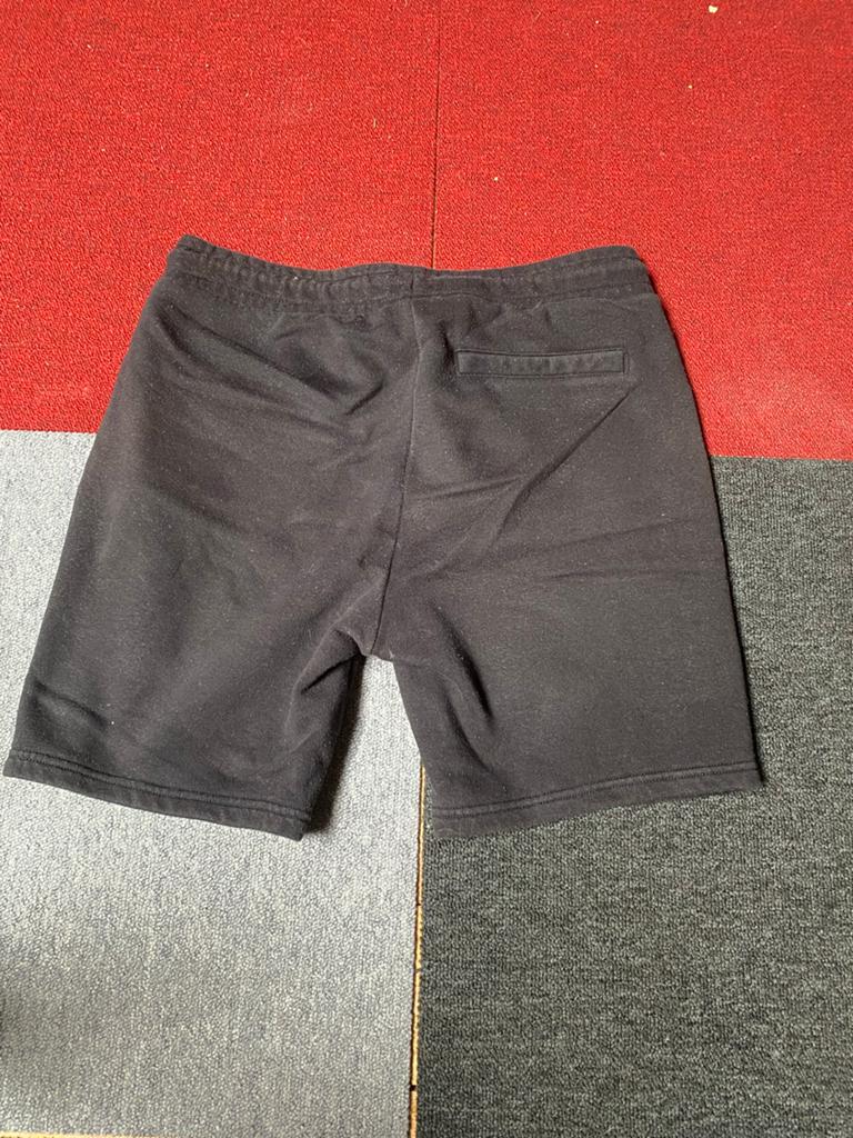Zwarte korte broek met print - Ashes to Dust Maat S, Ophalen of Verzenden, Gedragen, Maat 48/50 (M), Zwart