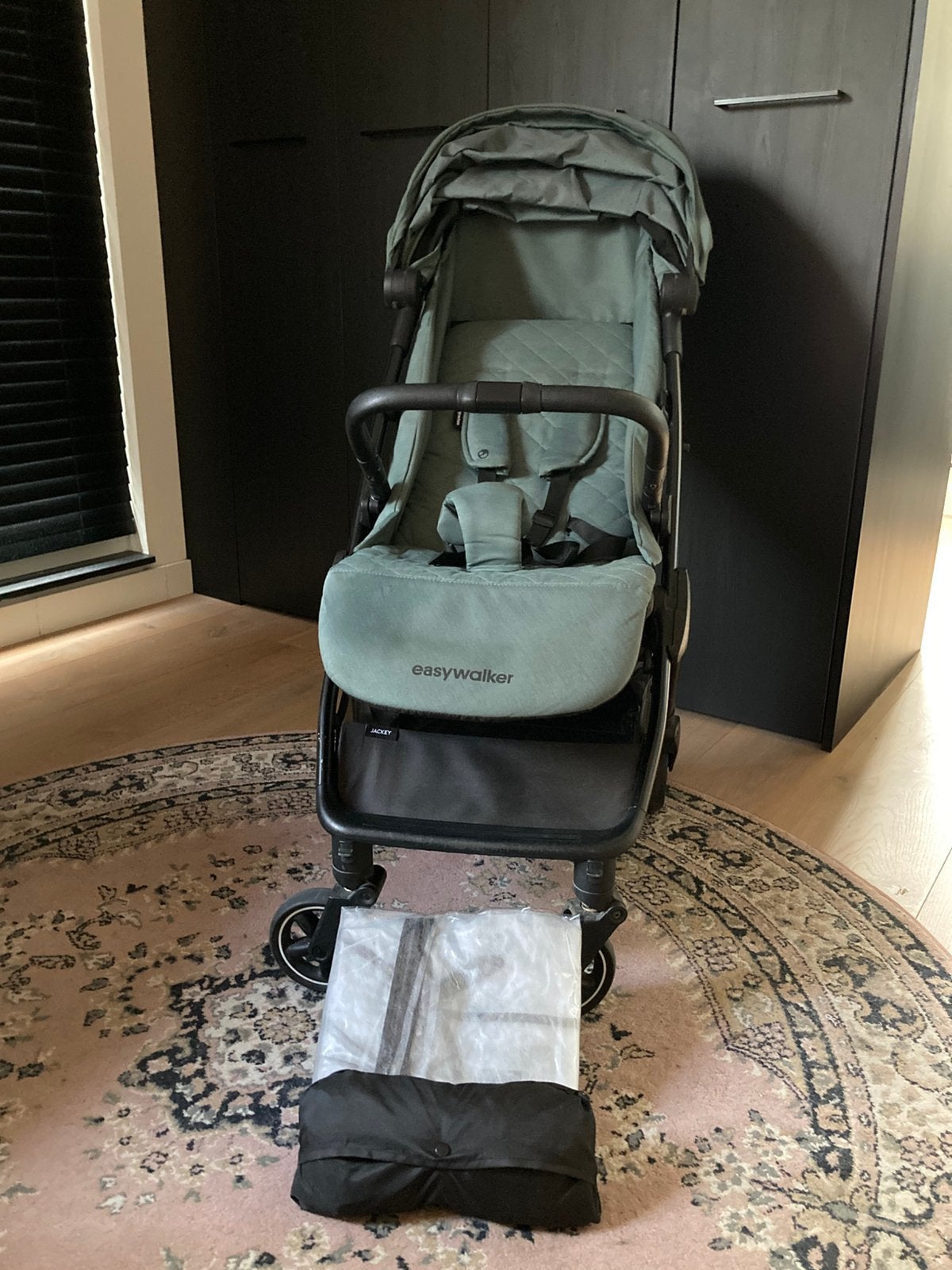 Easywalker Jackey Forest Green Buggy met regenhoes en draagt, Ophalen, Zo goed als nieuw, Overige merken, Verstelbare rugleuning
