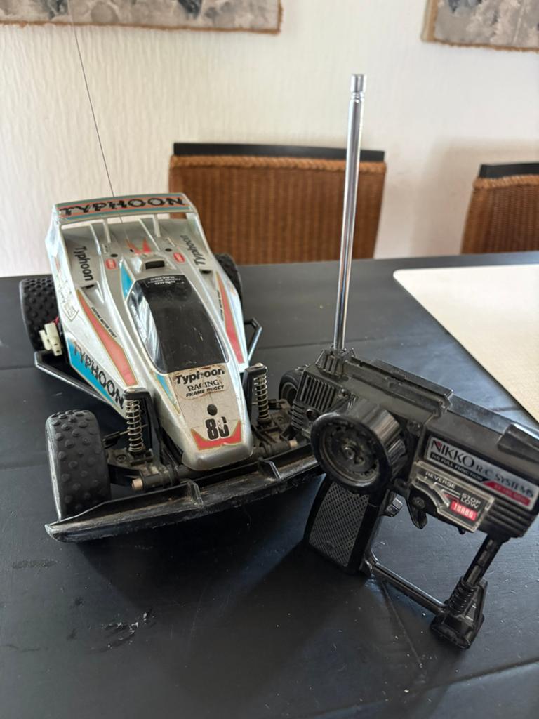 Vintage Jaren '90 RC Auto - Nikko Typhoon - werkend, Hobby en Vrije tijd, Modelbouw | Radiografisch | Auto's, Elektro, Gebruikt