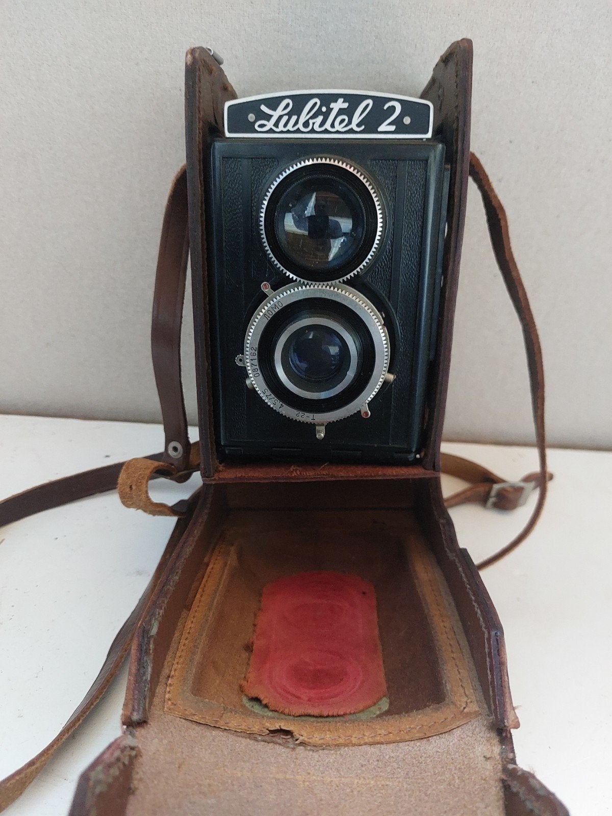 Lubitel 2 Twin Lens Reflex camera USSR T-22 75mm f/4.5, Ophalen of Verzenden