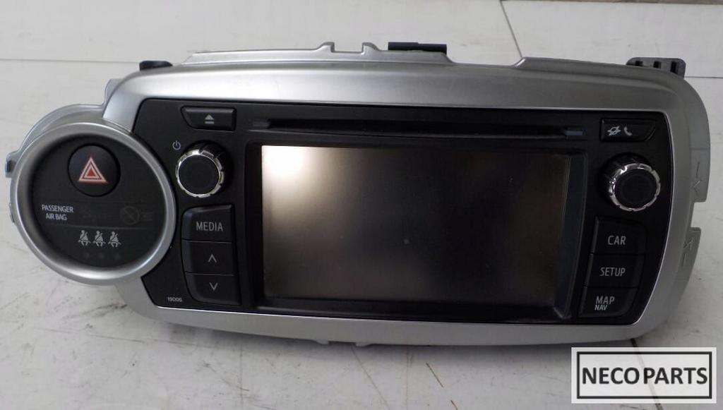 TOYOTA YARIS RADIO NAVIGATIESCHERM SCHERM 86140-0D010, Auto diversen, Autoradio's, Ophalen of Verzenden, Gebruikt