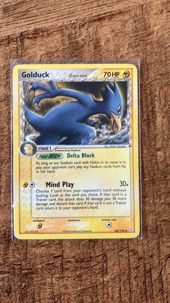 Pokemon kaart golduck, Ophalen of Verzenden, Zo goed als nieuw