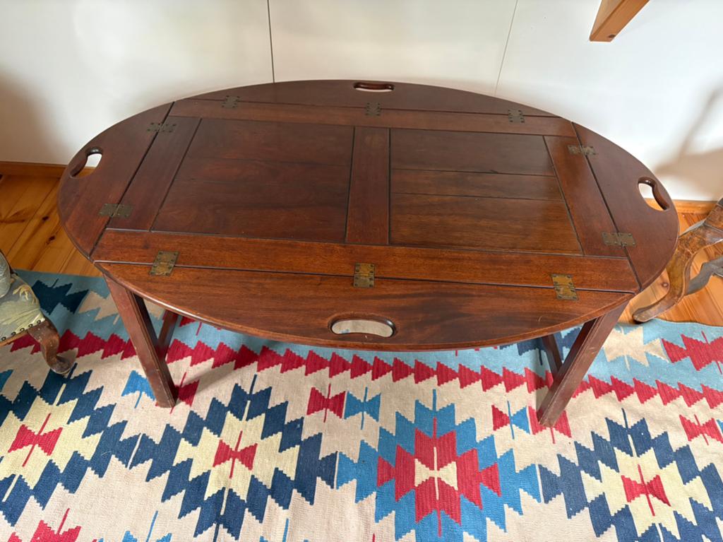 Butlers Tray / salontafel, Ophalen