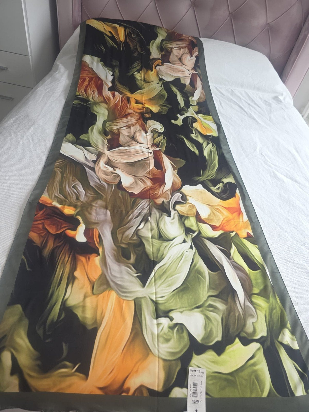 Sjaal Harem merk grote sjaal, Ophalen of Verzenden, Zo goed als nieuw, Maat 46/48 (XL) of groter, Sjaal