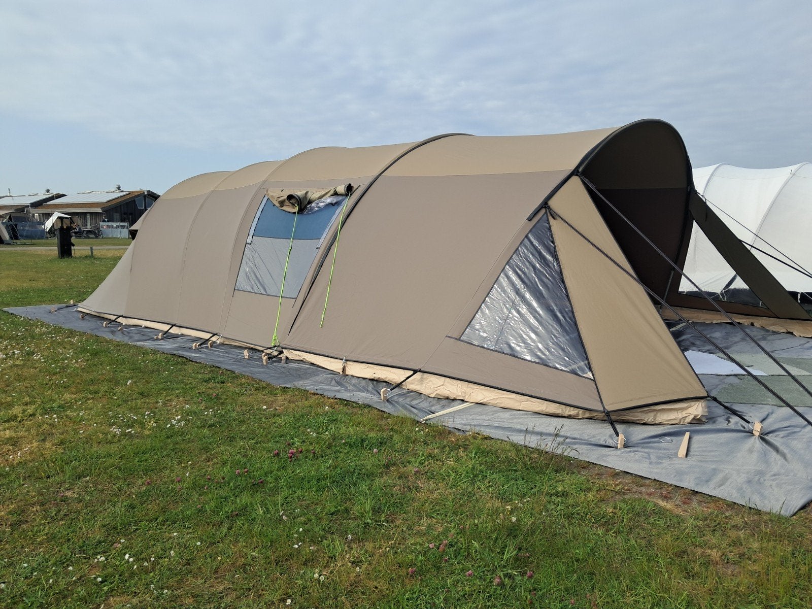 Falco Havik 4600 tunneltent - Bouwjaar 2022, Ophalen of Verzenden, Zo goed als nieuw, Tot en met 5