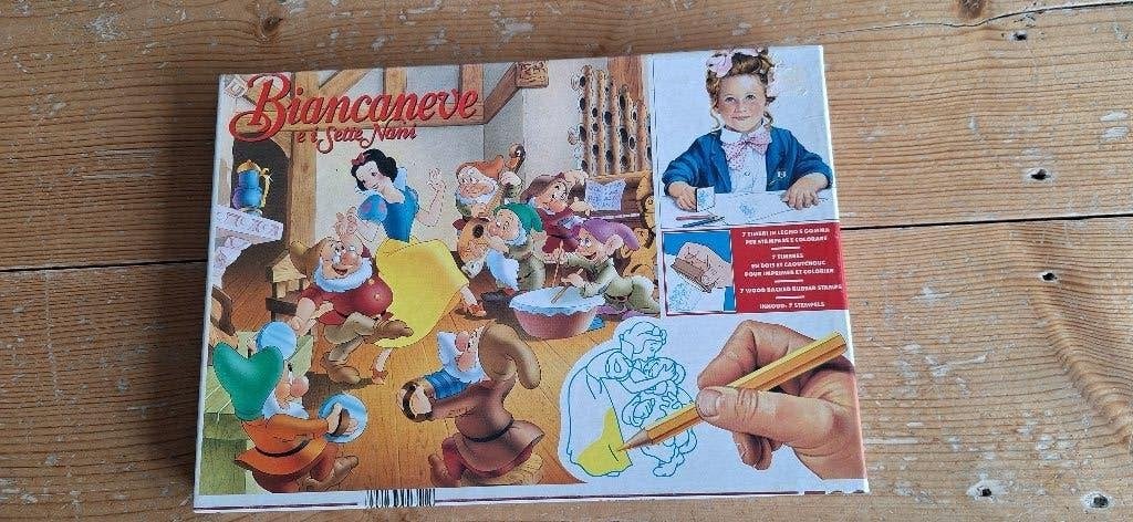 Vintage Sneeuwwitje Biancaneve Stempeldoos - 7 Dwergen, Ophalen of Verzenden, Sneeuwwitje of Doornroosje, Zo goed als nieuw, Beeldje of Figuurtje