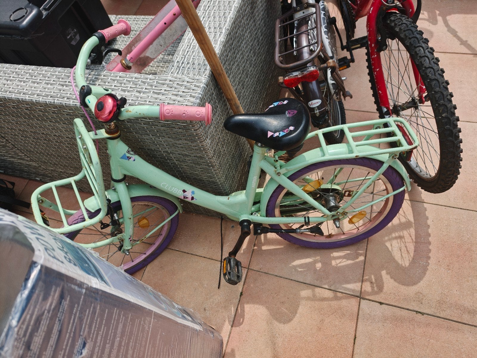 Meidenfiets 18 inch (ketting moet gesteld worden ), Ophalen, Gebruikt, 18 inch