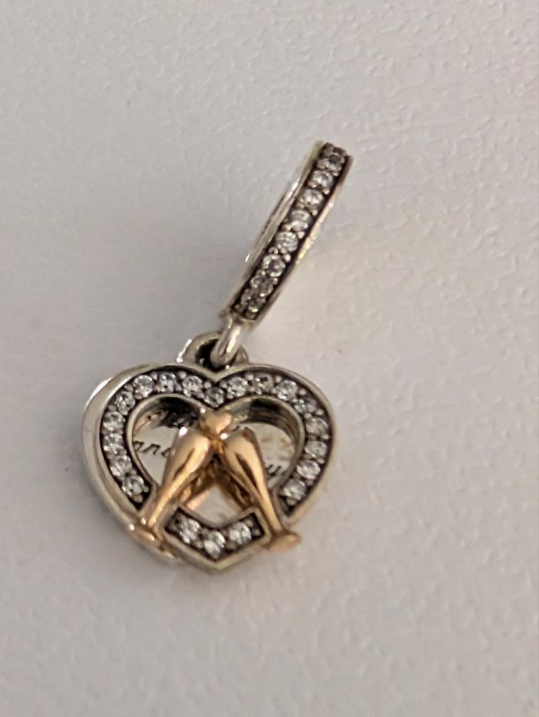 Pandora hangbedel met echt goud, Ophalen of Verzenden, Zo goed als nieuw, Goud, Pandora