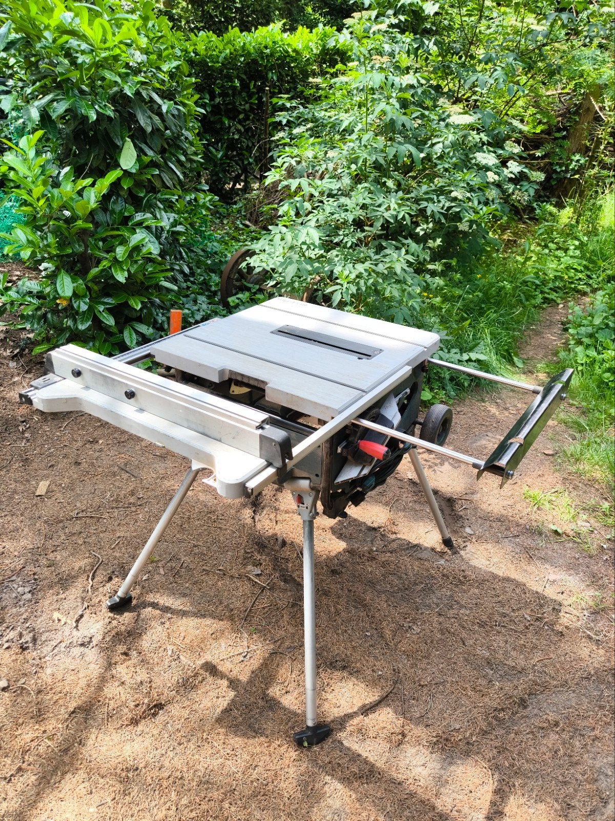 Metabo TS 254 Tafelcirkelzaag - Krachtig en Mobiel, Doe-het-zelf en Verbouw, Gereedschap | Zaagmachines, Ophalen, Gebruikt, Cirkelzaag