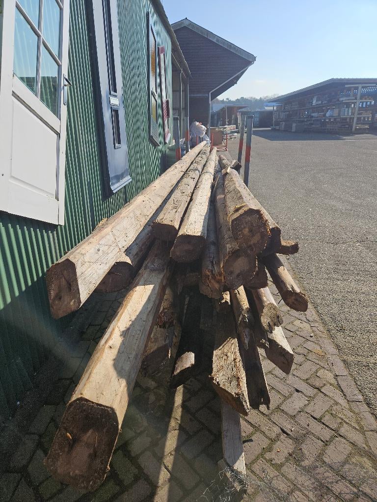 Partij Kap dak sporen dennenhout ronde palen  ( 247 ), Ophalen, Zo goed als nieuw, 250 cm of meer, Palen