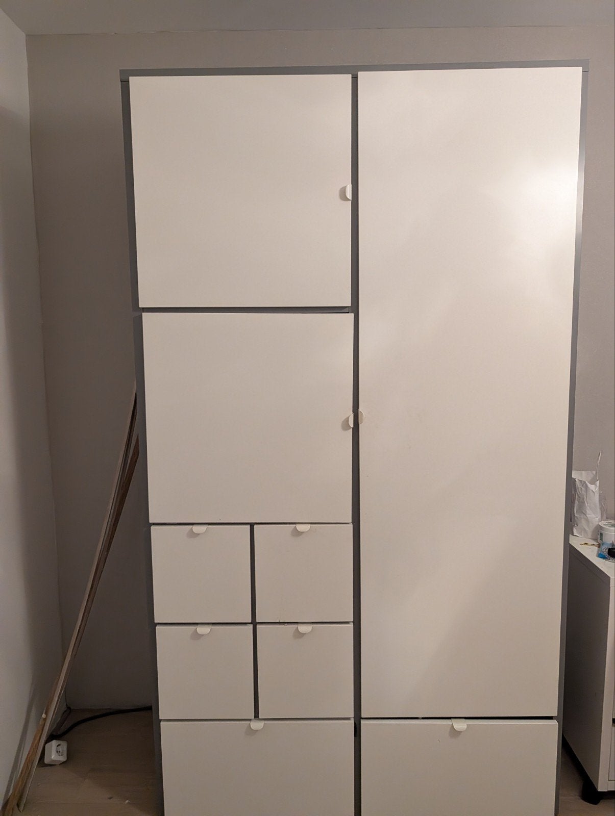 IKEA VISTHUS Kledingkast grijs/wit 122x59x216 cm, Overige materialen, Gebruikt, 200 cm of meer, Ophalen of Verzenden