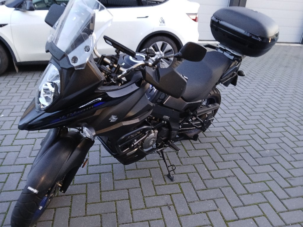 ​Suzuki V-Strom 650 XTA (2022) . (8.646 km) – Vol opties!, Motoren, 2 cilinders, ABS, Particulier, Toermotor