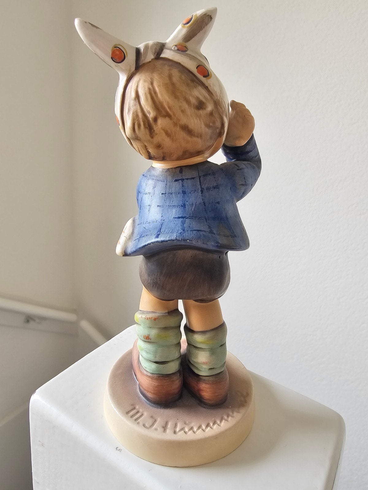 Hummel Goebel "The Missing Bee"
217

Verzendkosten voor kop, Verzamelen, Beelden en Beeldjes, Ophalen of Verzenden, Zo goed als nieuw