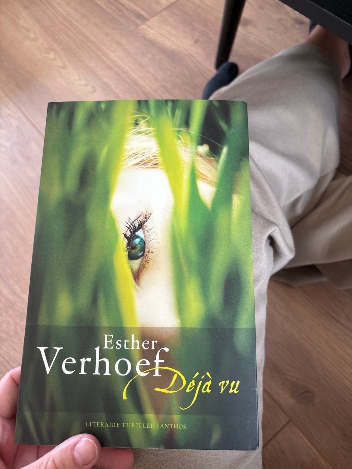 Esther Verhoef - Déjà vu (Literaire thriller), Ophalen of Verzenden, Zo goed als nieuw, Nederland