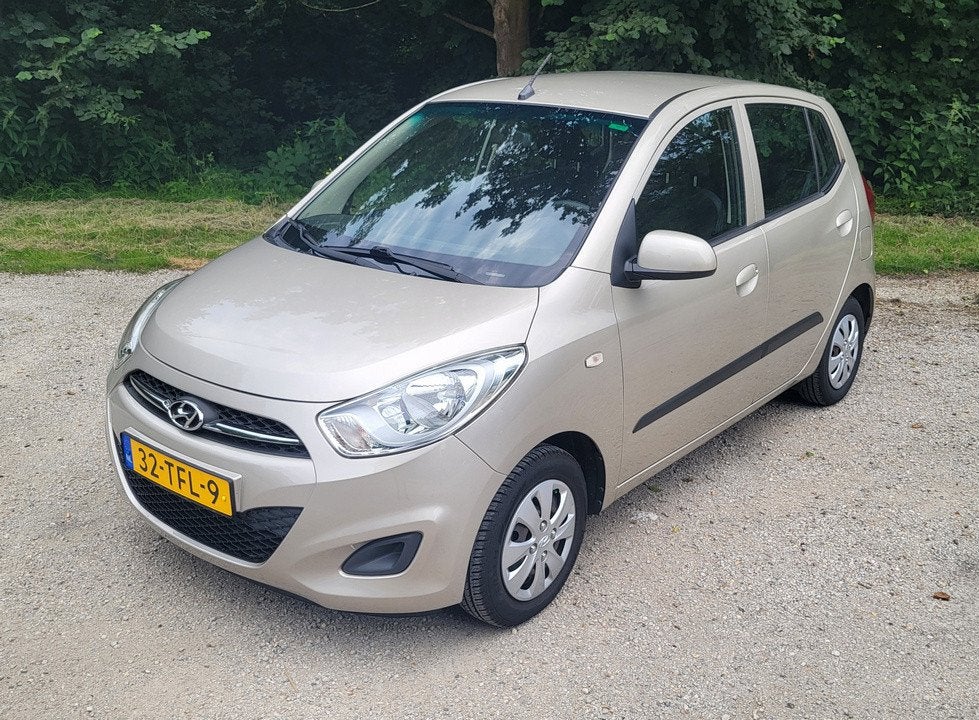 Hyundai i10 1.1 I 5DR 2012 Beige, Euro 5, Stof, 4 cilinders, 400 kg